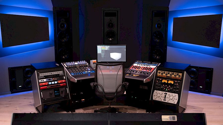 Behind the scenes of a TEC-Award nominated studio