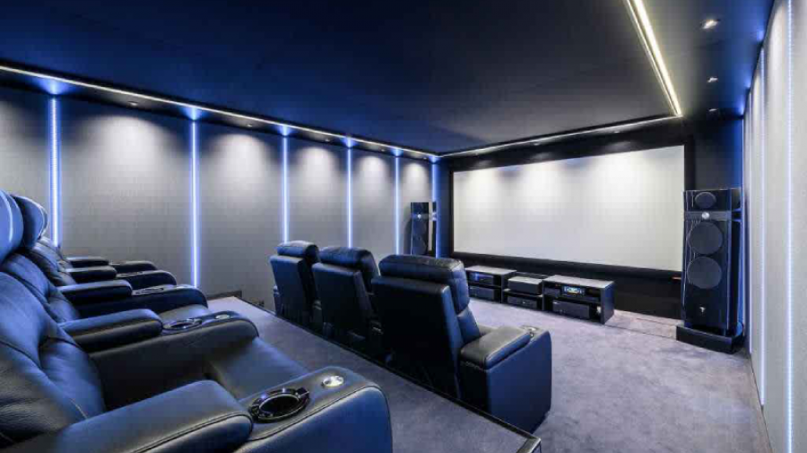 Cinema Pro | 11.4.8 Altitude32 Home Theater